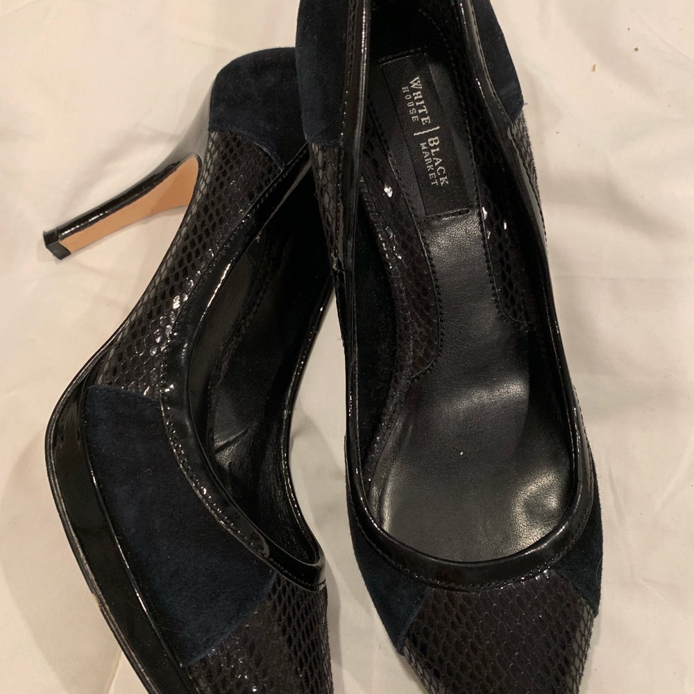Snake skin and suede pumps